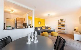 Apartment Elbkiez - Wohnen zwischen Elbe&Altstadt, stilvoll mit Balkon!
